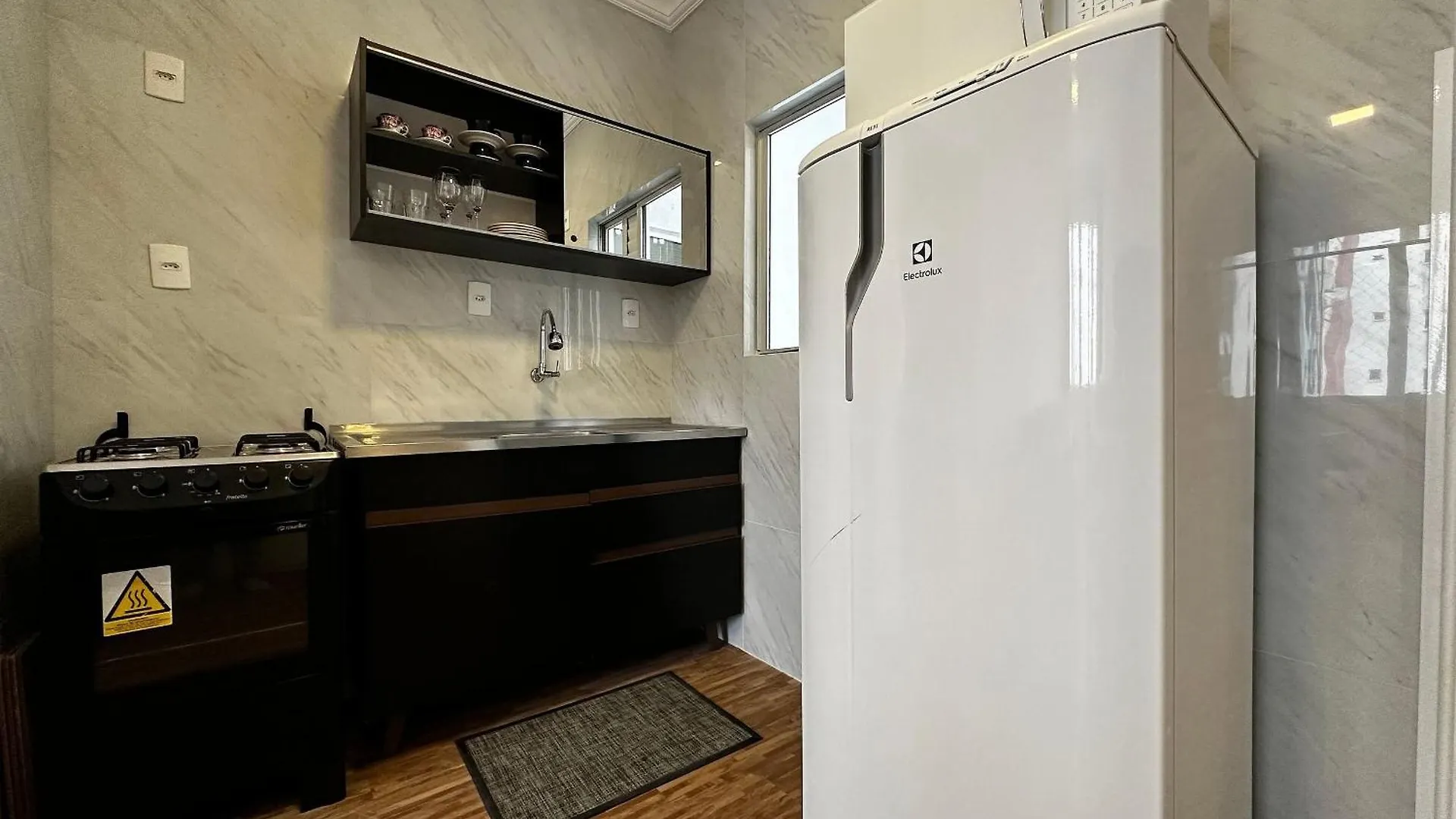 Po04- 1 Quarto Ao Lado Shop. Atlantico C/ Garagem Balneário Camboriú 0*,  Brazílie