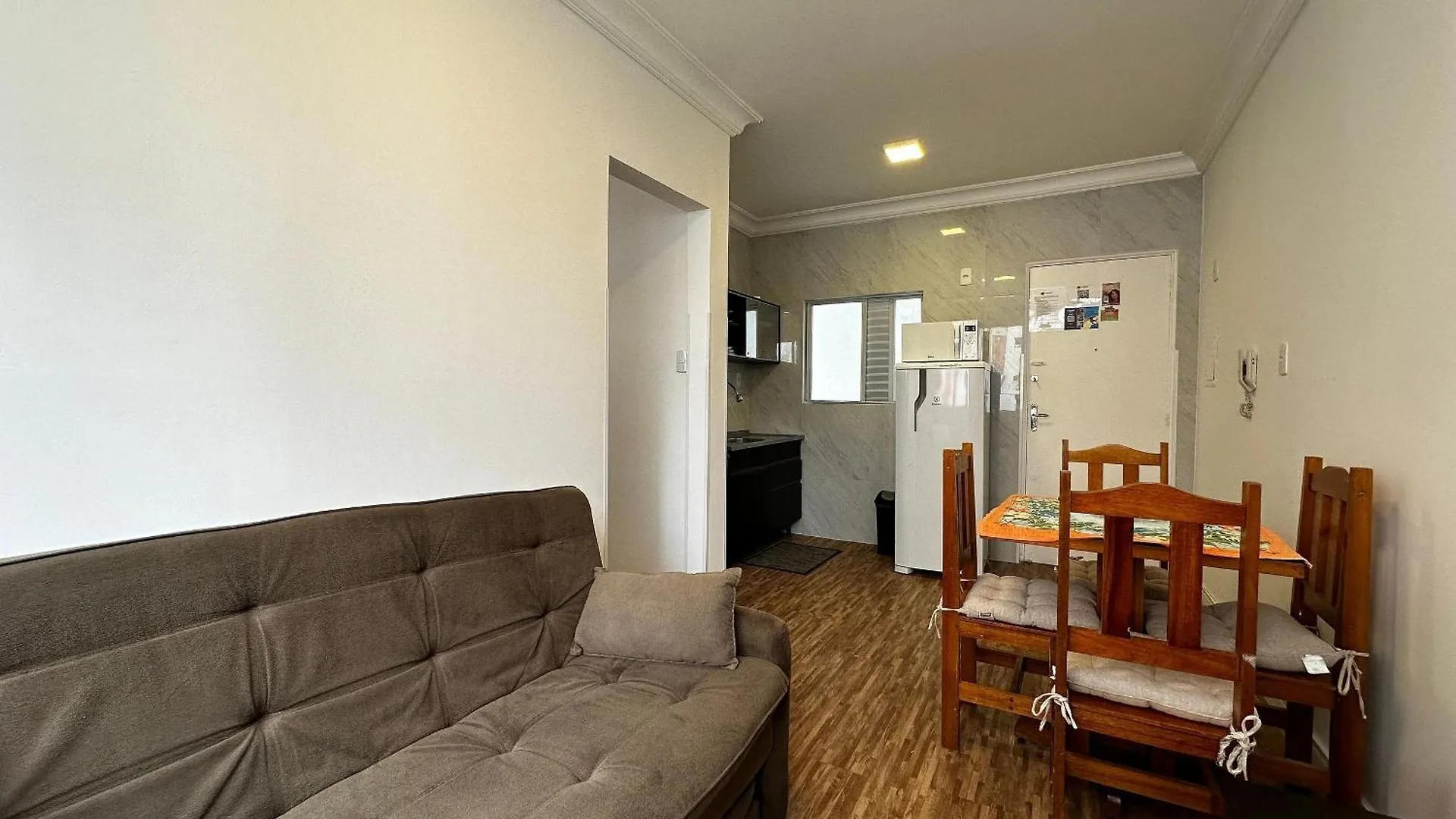 Po04- 1 Quarto Ao Lado Shop. Atlantico C/ Garagem Balneário Camboriú