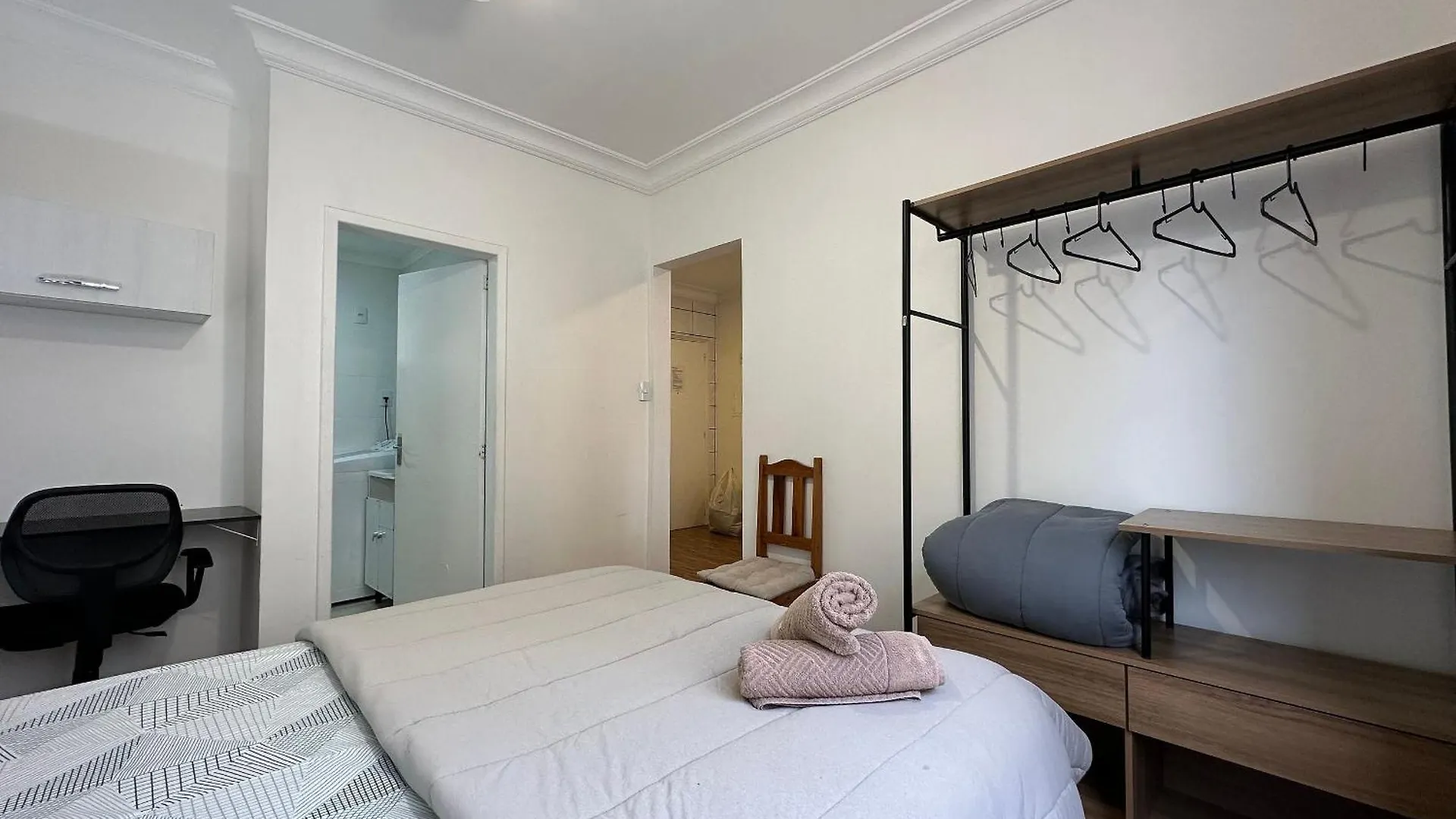 Po04- 1 Quarto Ao Lado Shop. Atlantico C/ Garagem Balneário Camboriú