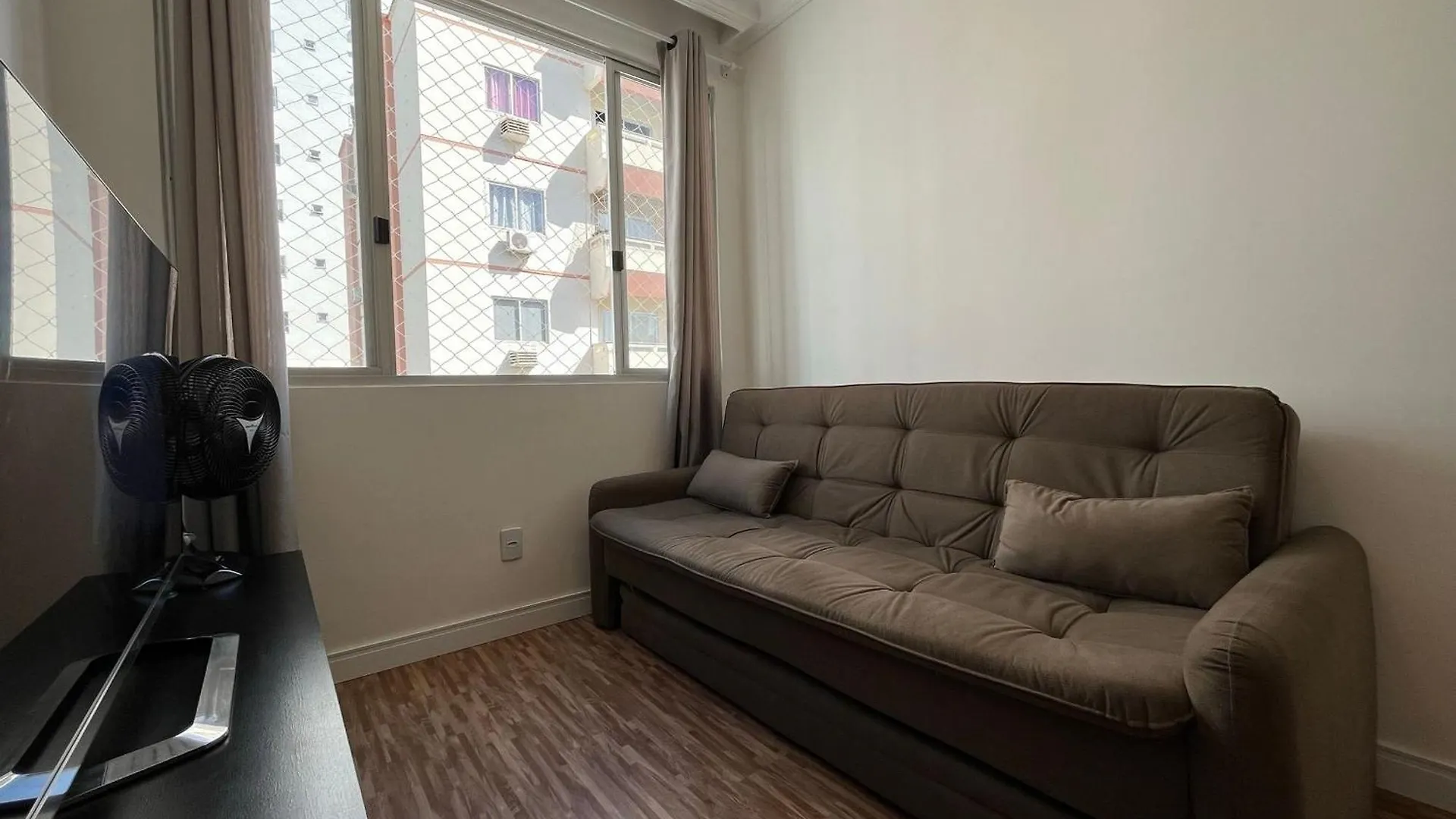Apartment Po04- 1 Quarto Ao Lado Shop. Atlantico C/ Garagem Balneario Camboriu